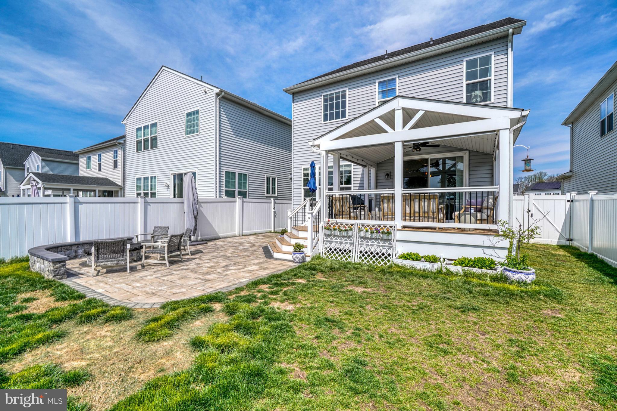 1270 Spanish Oak Way