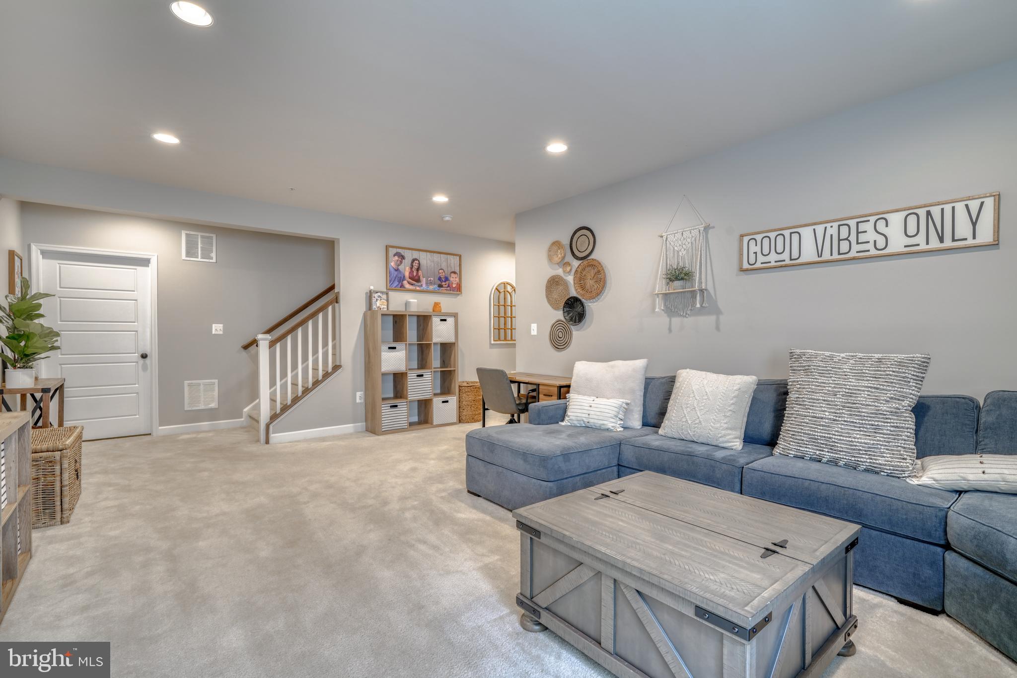 1270 Spanish Oak Way