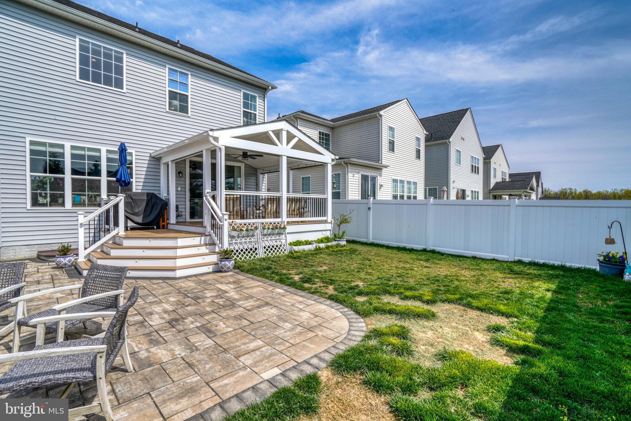 1270 Spanish Oak Way