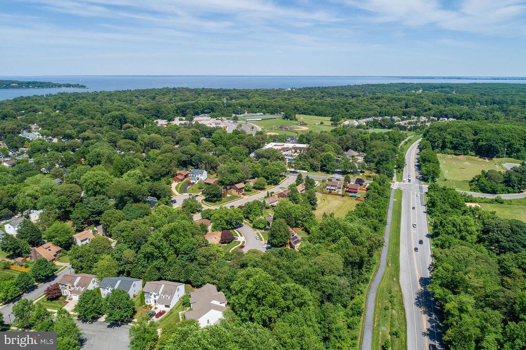 552 Broadneck Rd