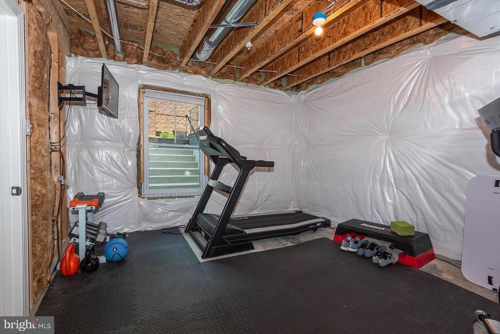 552 Broadneck Rd