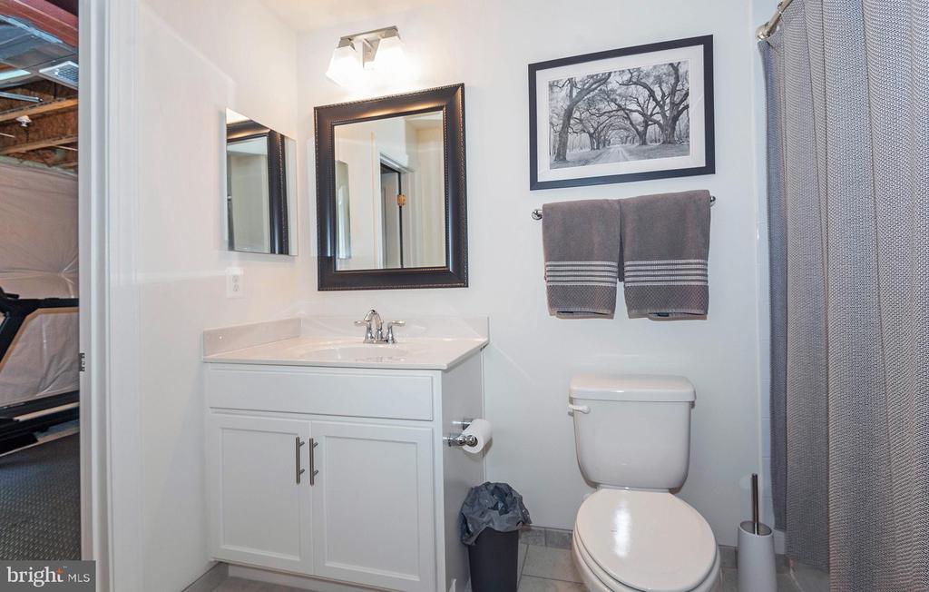 552 Broadneck Rd