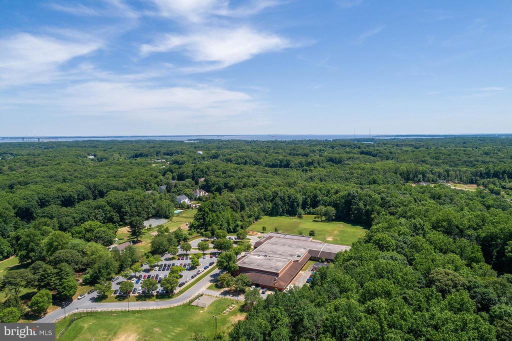 552 Broadneck Rd