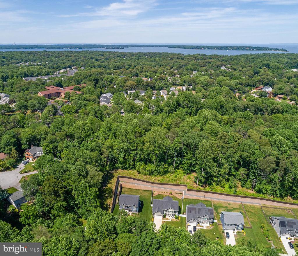 552 Broadneck Rd