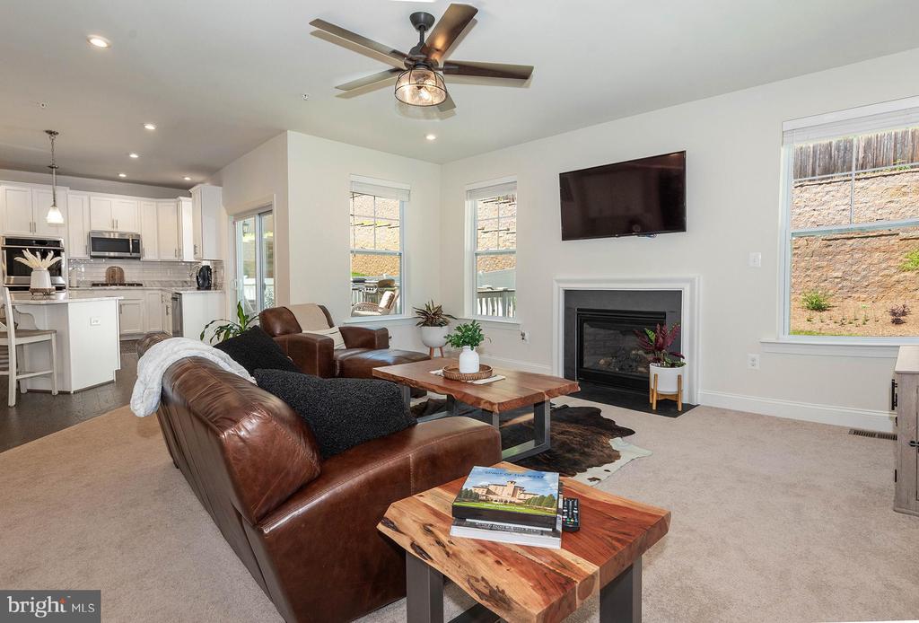 552 Broadneck Rd