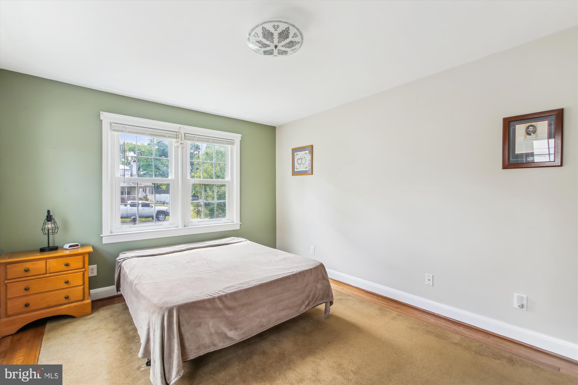 103 Sandsbury Ave