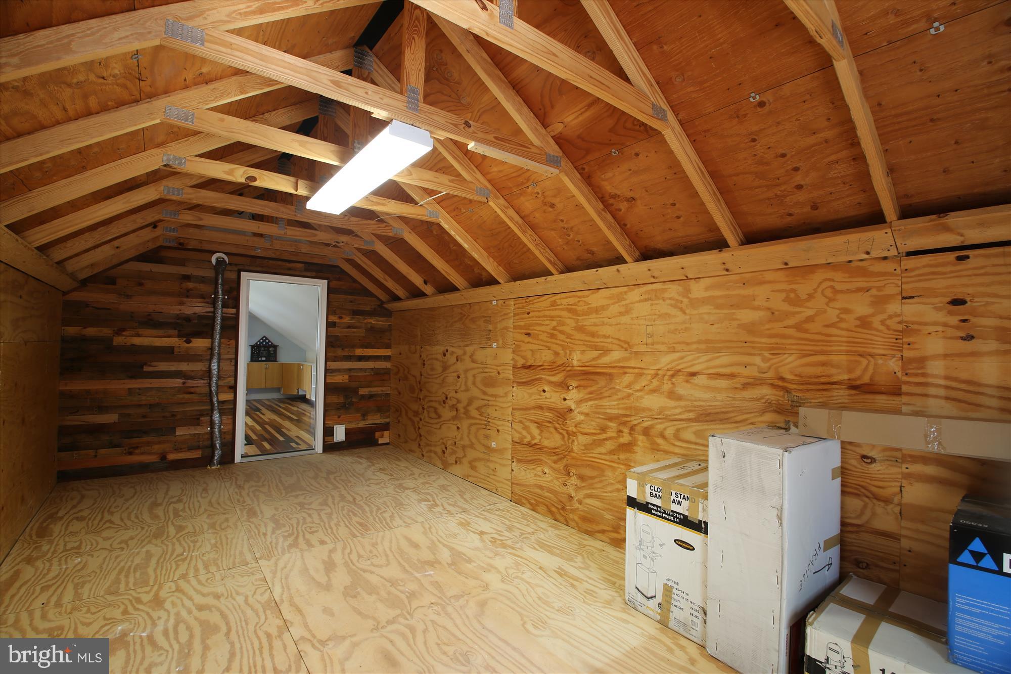 103 Sandsbury Ave
