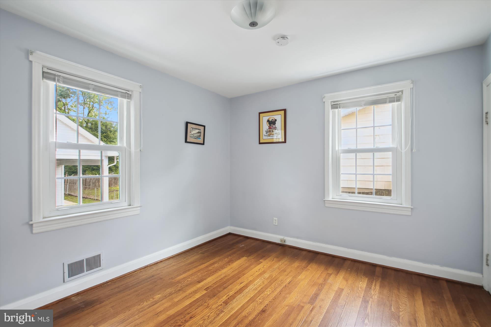 103 Sandsbury Ave