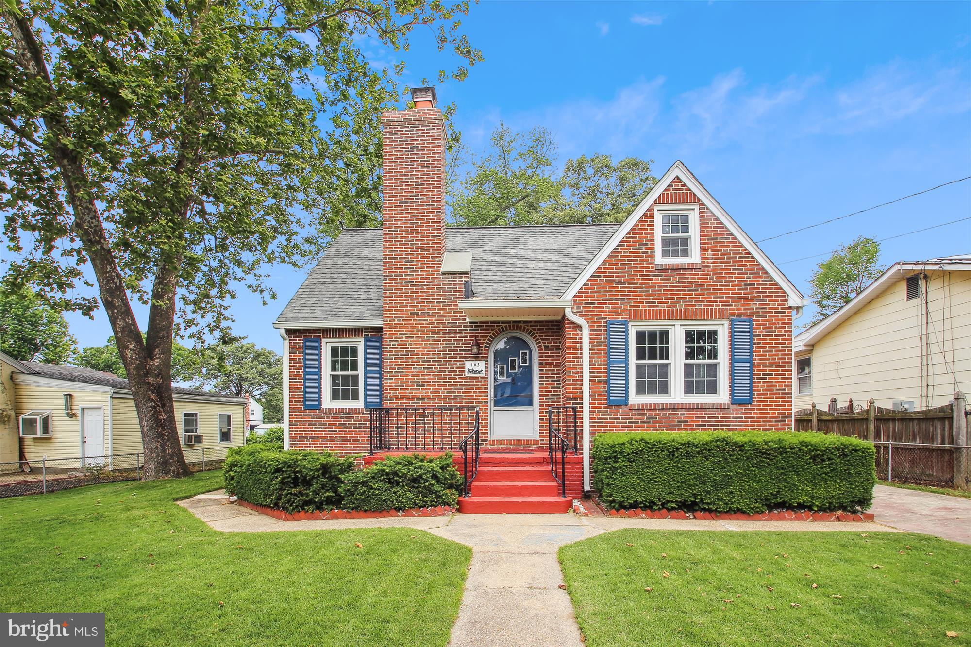 103 Sandsbury Ave