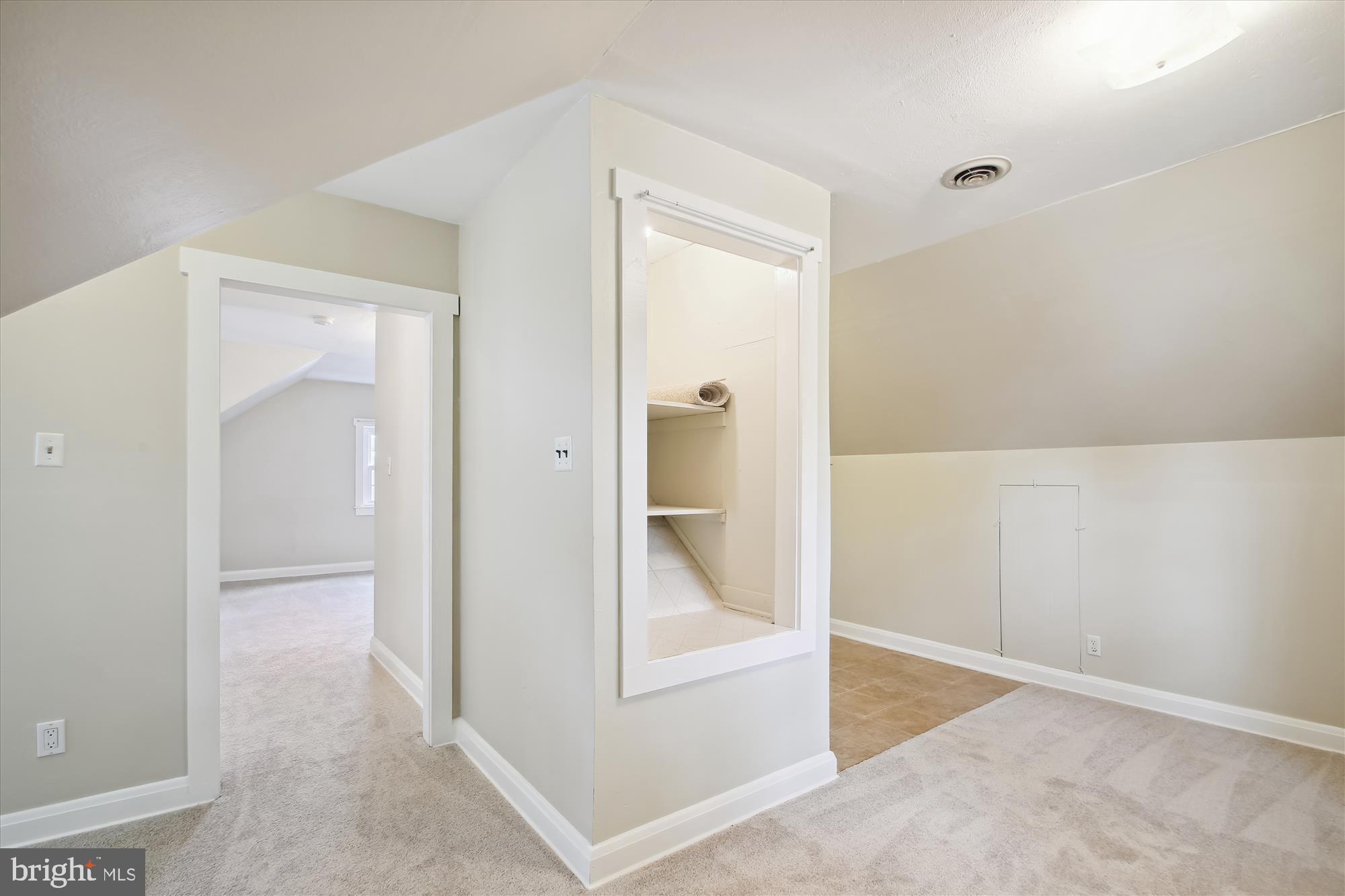 103 Sandsbury Ave