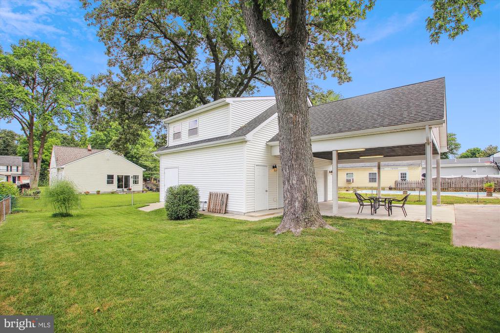 103 Sandsbury Ave