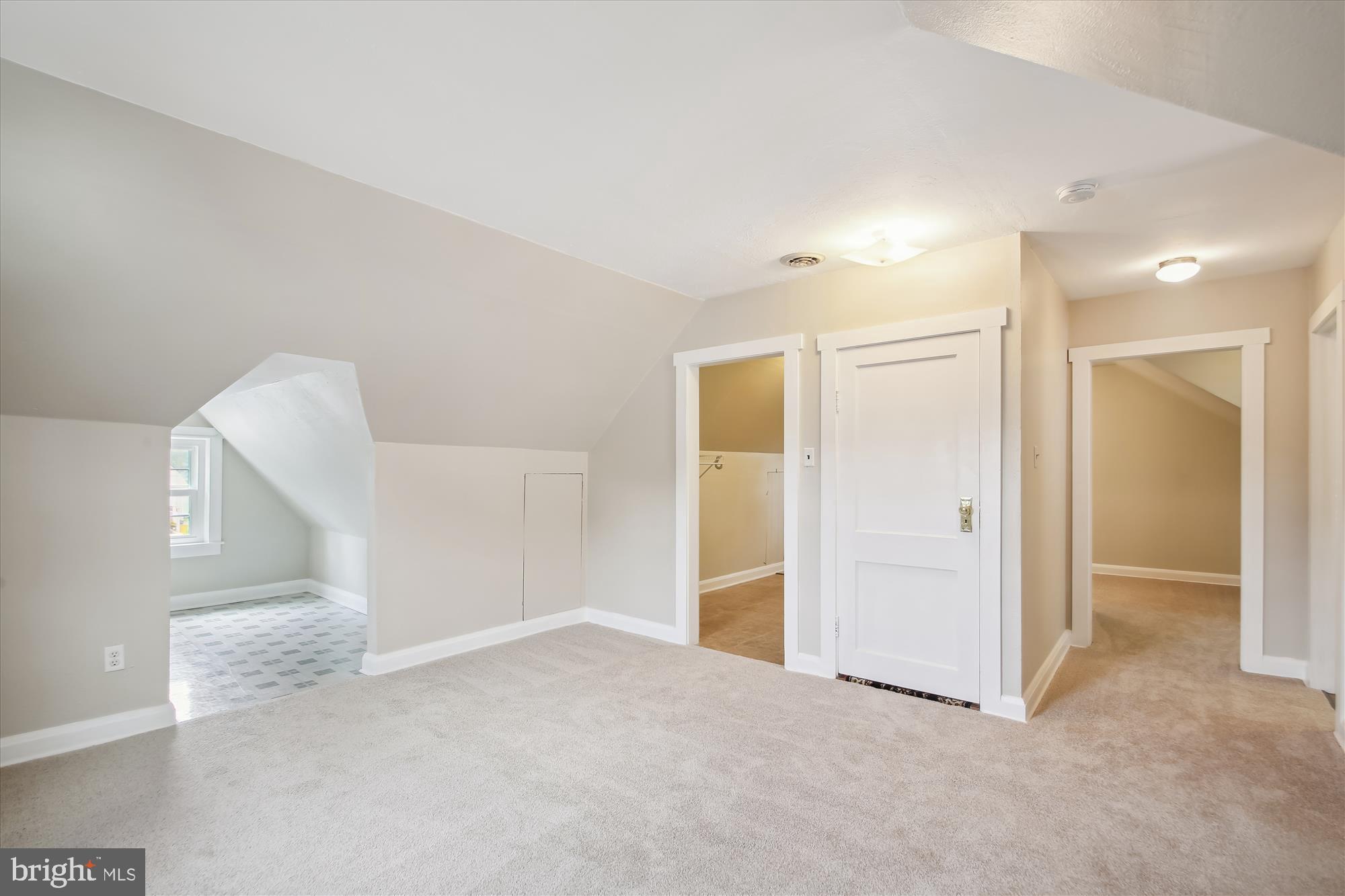 103 Sandsbury Ave