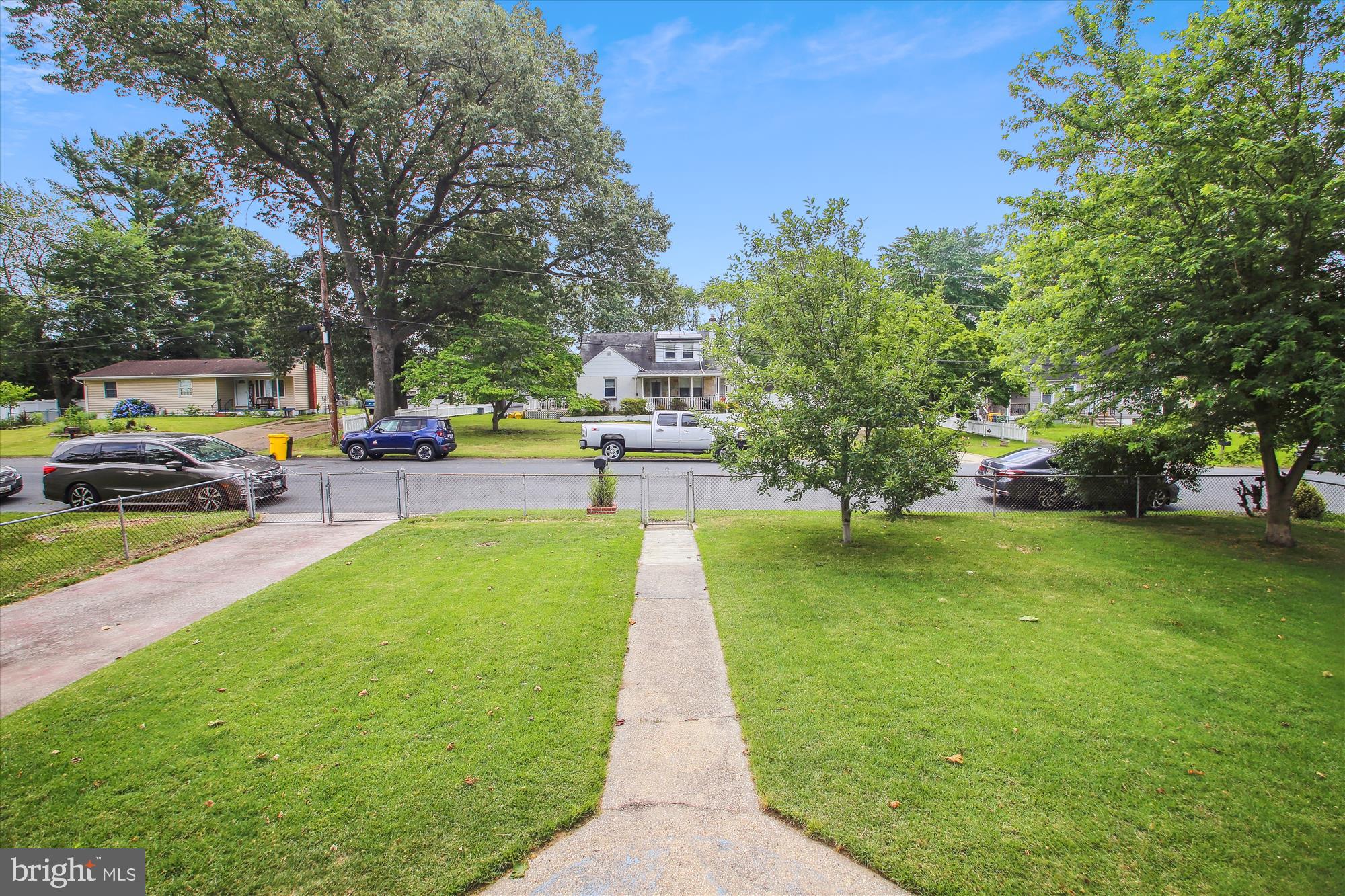103 Sandsbury Ave