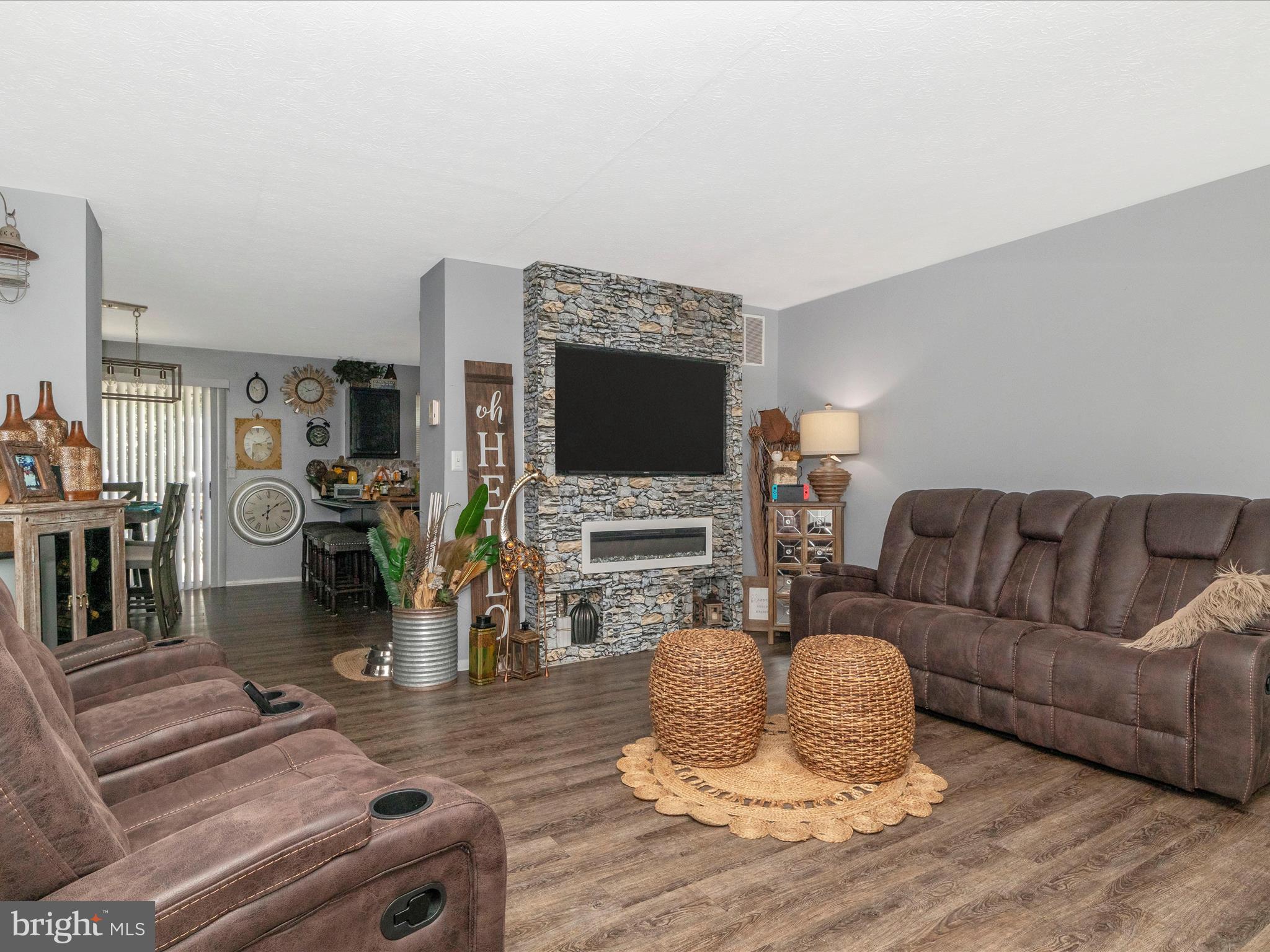 327 Rambling Ridge Ct