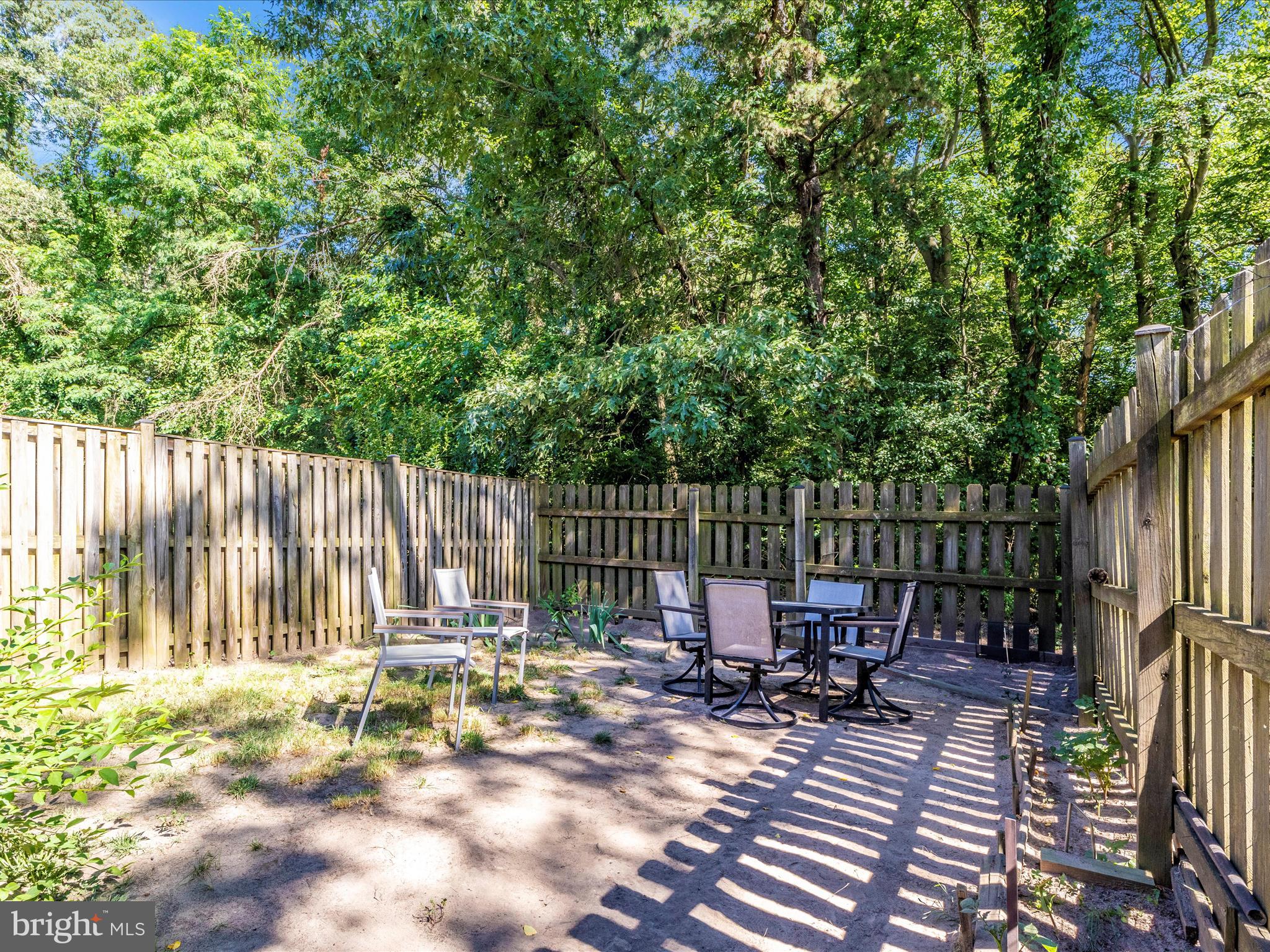 327 Rambling Ridge Ct