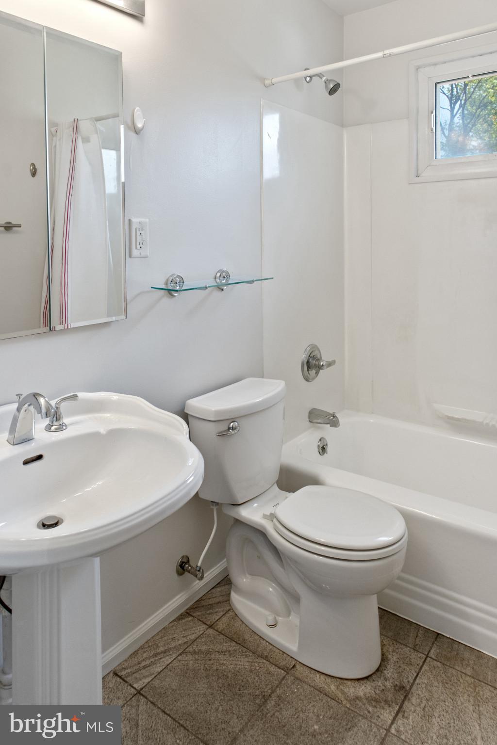 495 Rita Dr