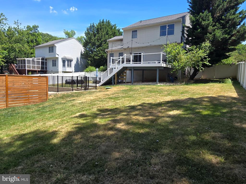 82 Kane Ln