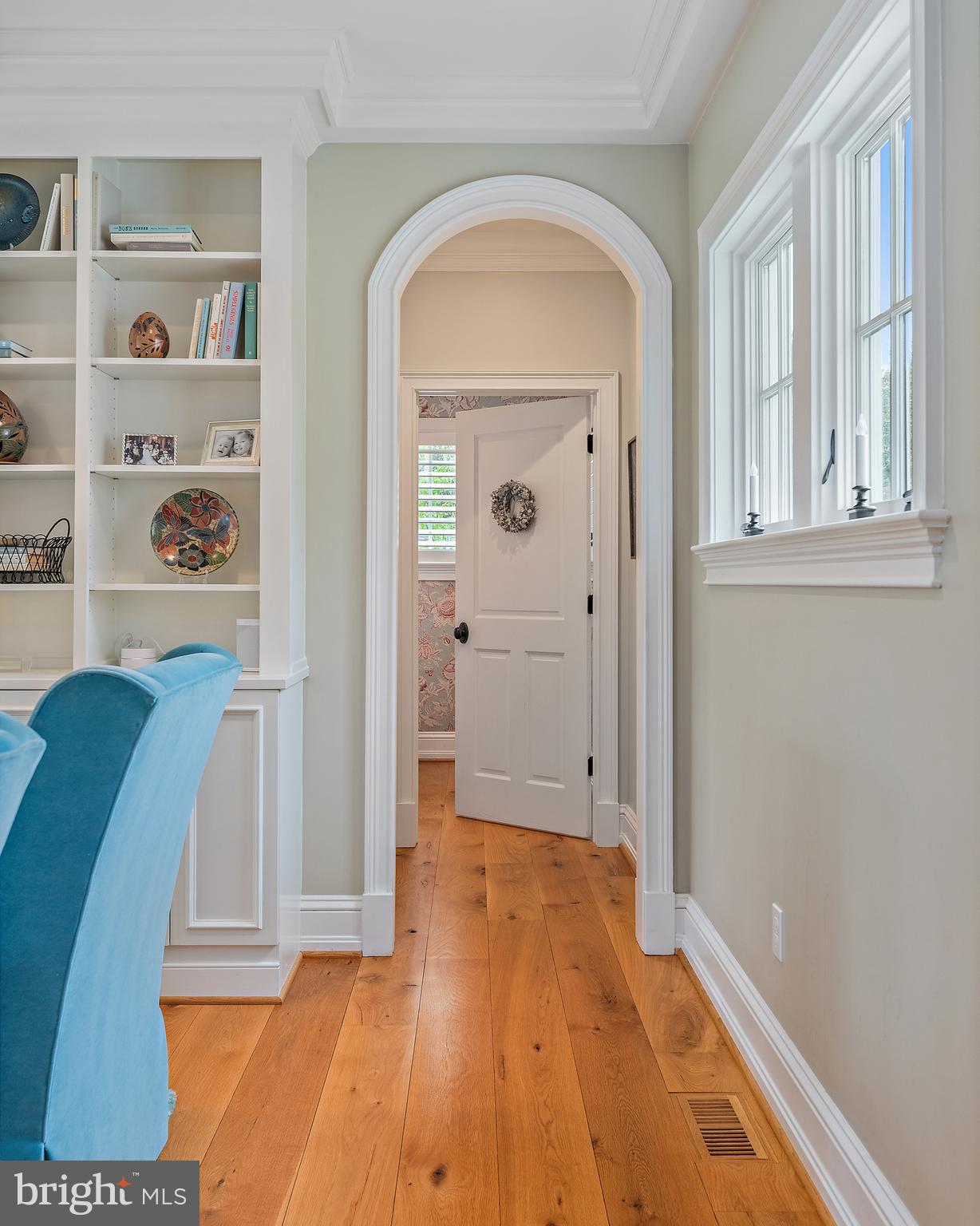 208 Wardour Dr