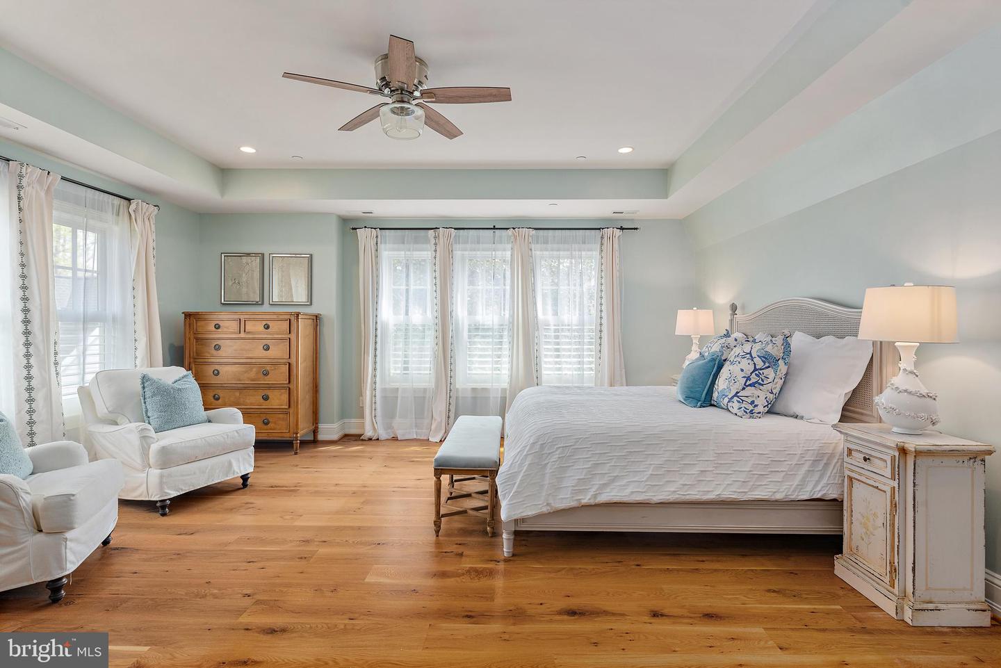 208 Wardour Dr