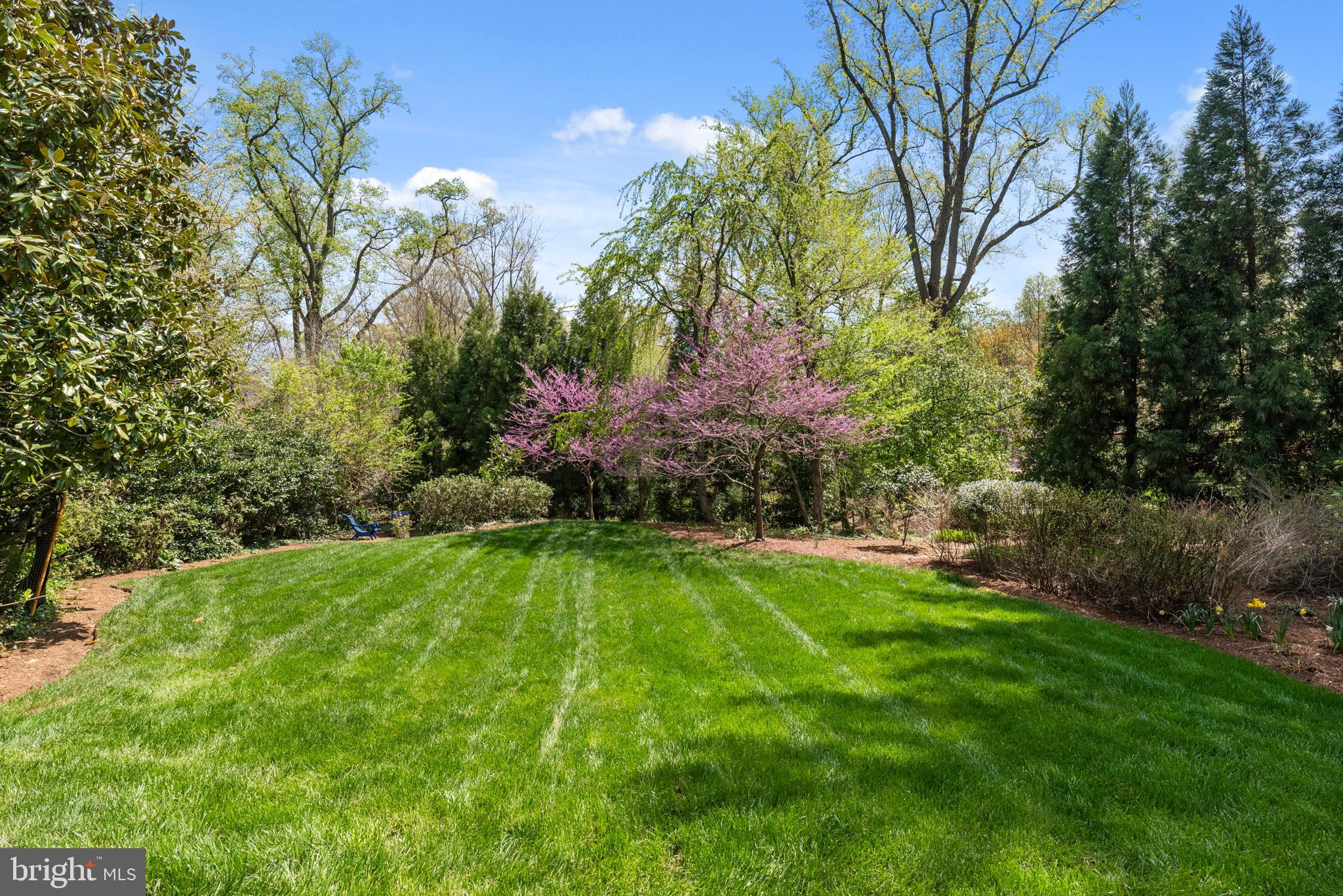 208 Wardour Dr