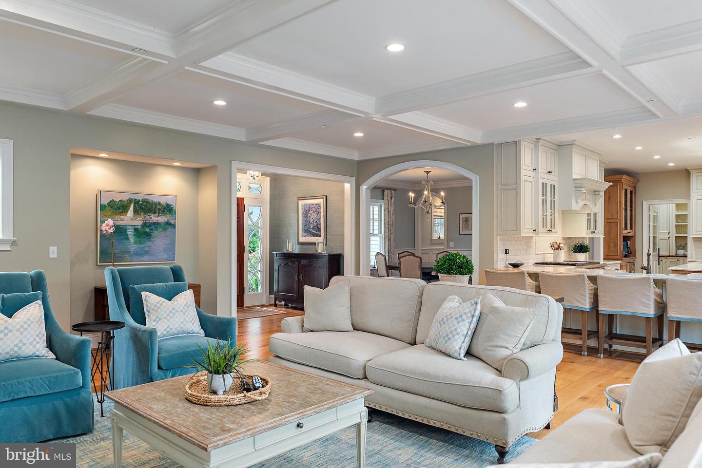 208 Wardour Dr