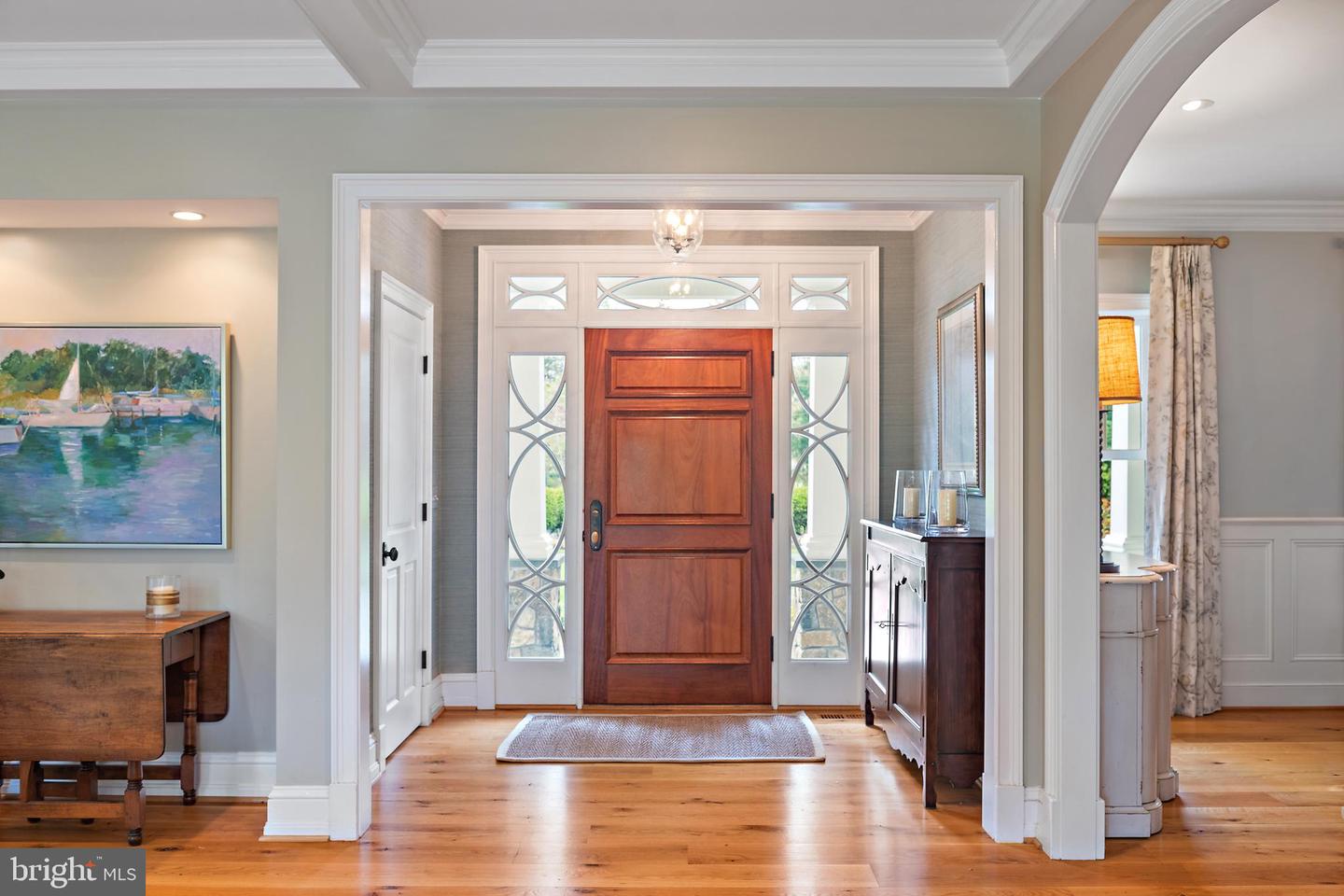 208 Wardour Dr