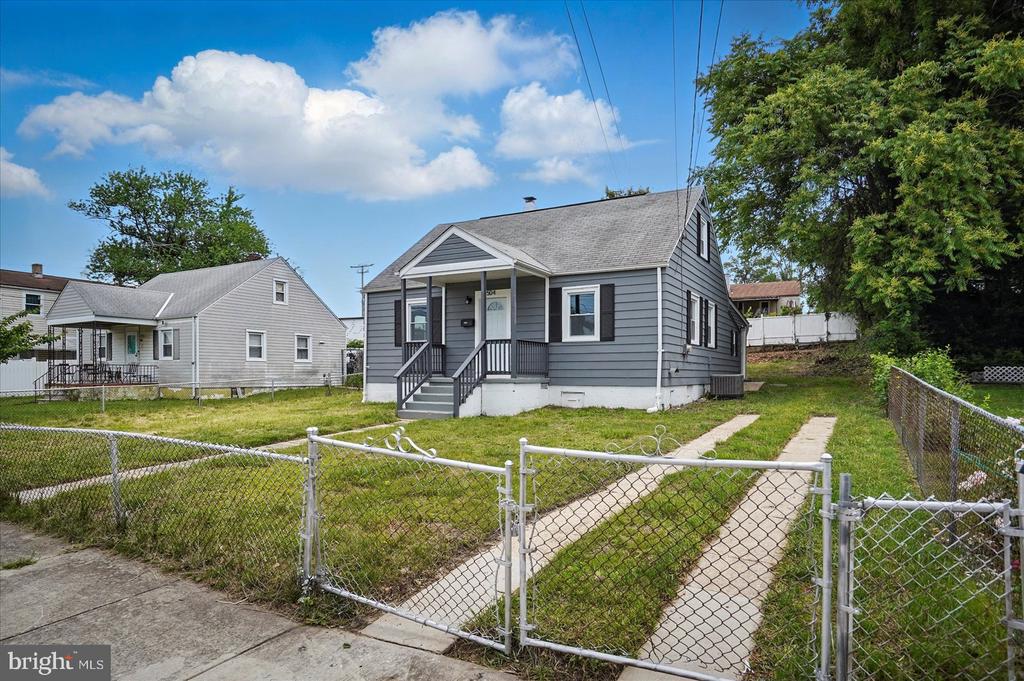 504 Manor Rd