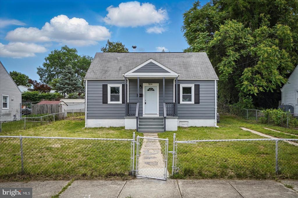 504 Manor Rd