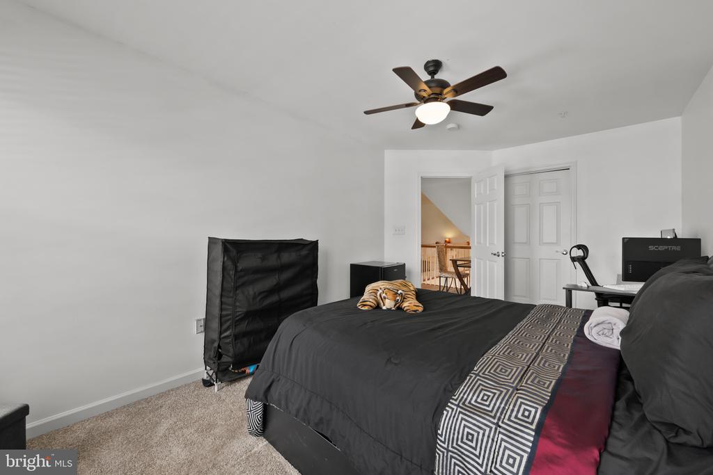 7228 BOSCASTLE LANE