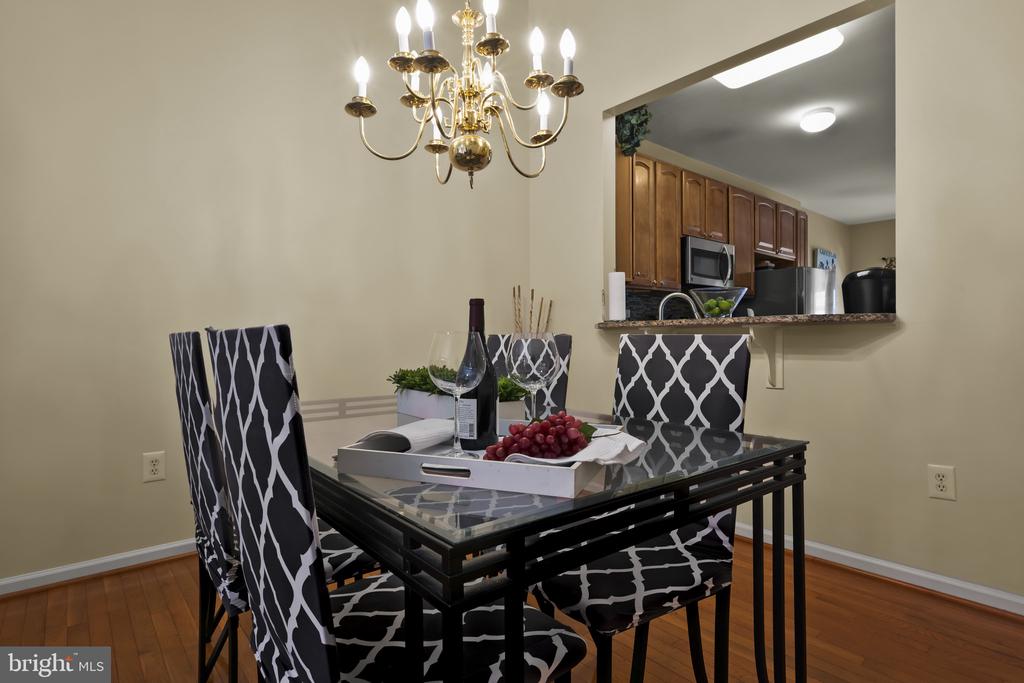 7228 BOSCASTLE LANE