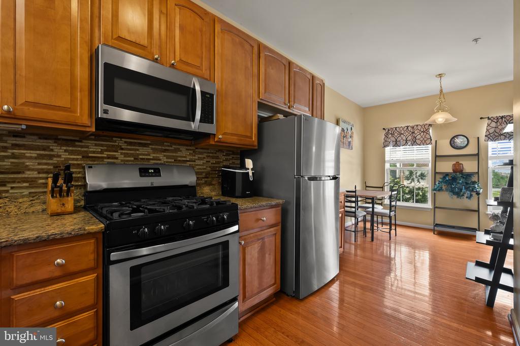 7228 BOSCASTLE LANE