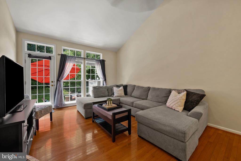7228 BOSCASTLE LANE