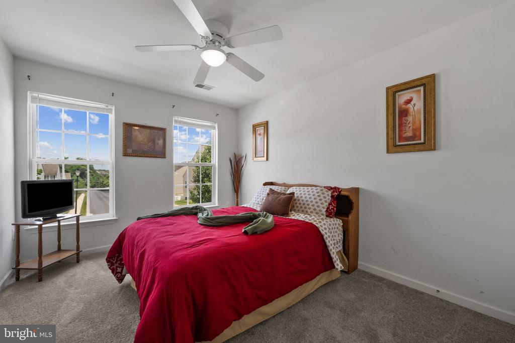 7228 BOSCASTLE LANE