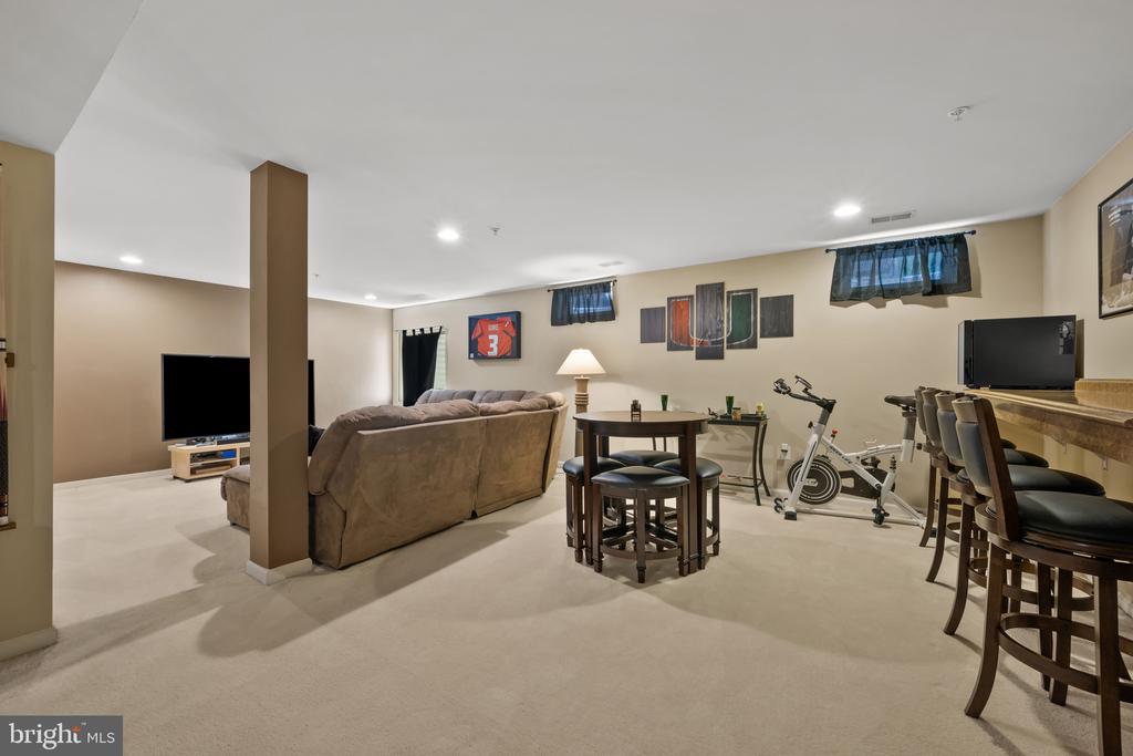 7228 BOSCASTLE LANE