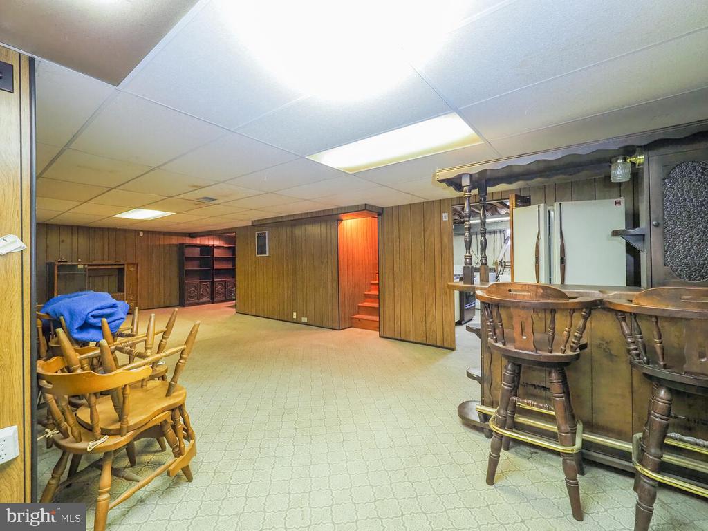 238 Wanda Rd