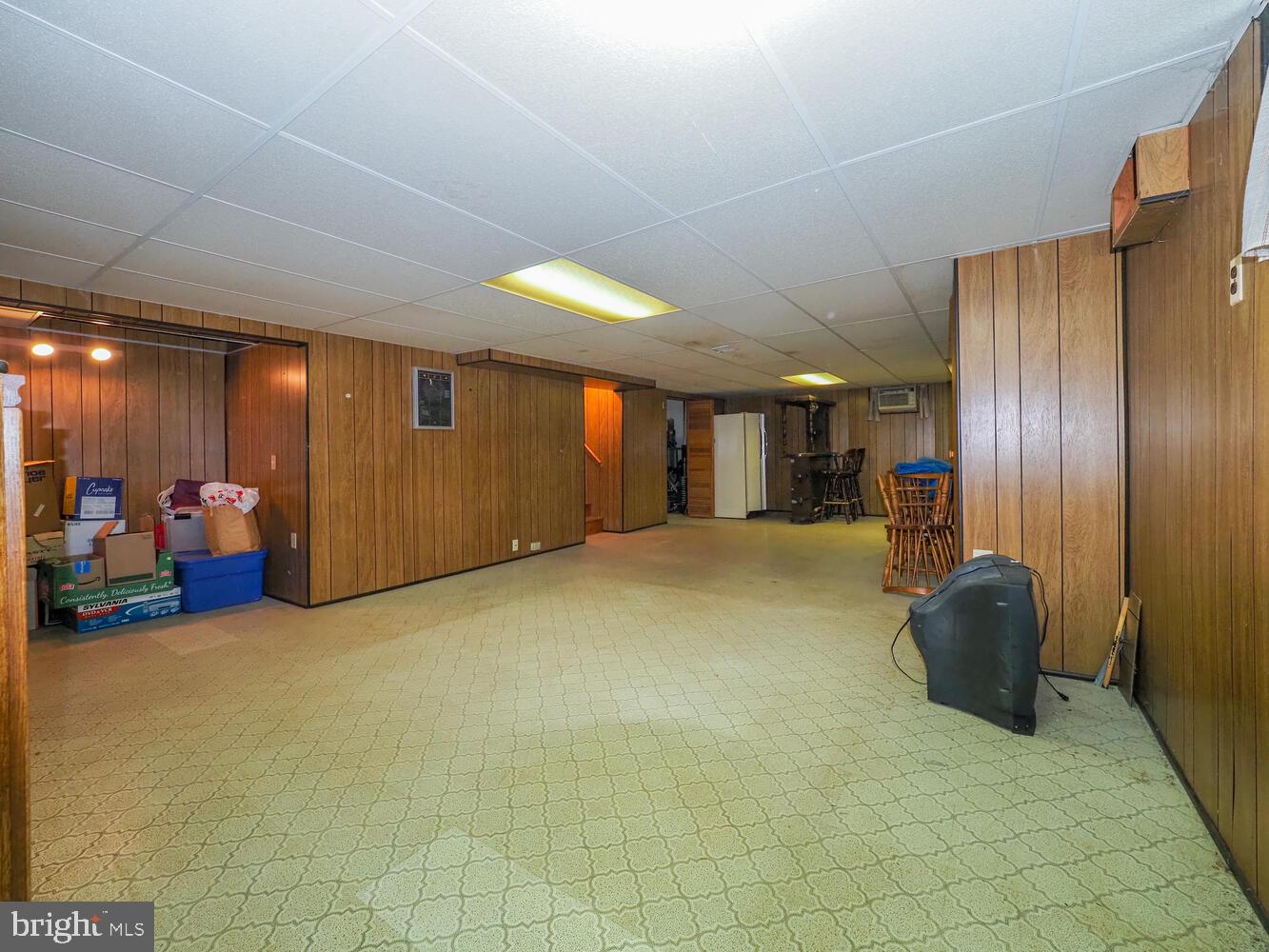 238 Wanda Rd