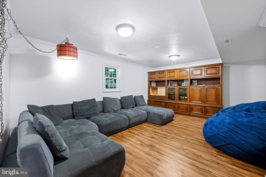 7516 MONTEVIDEO COURT