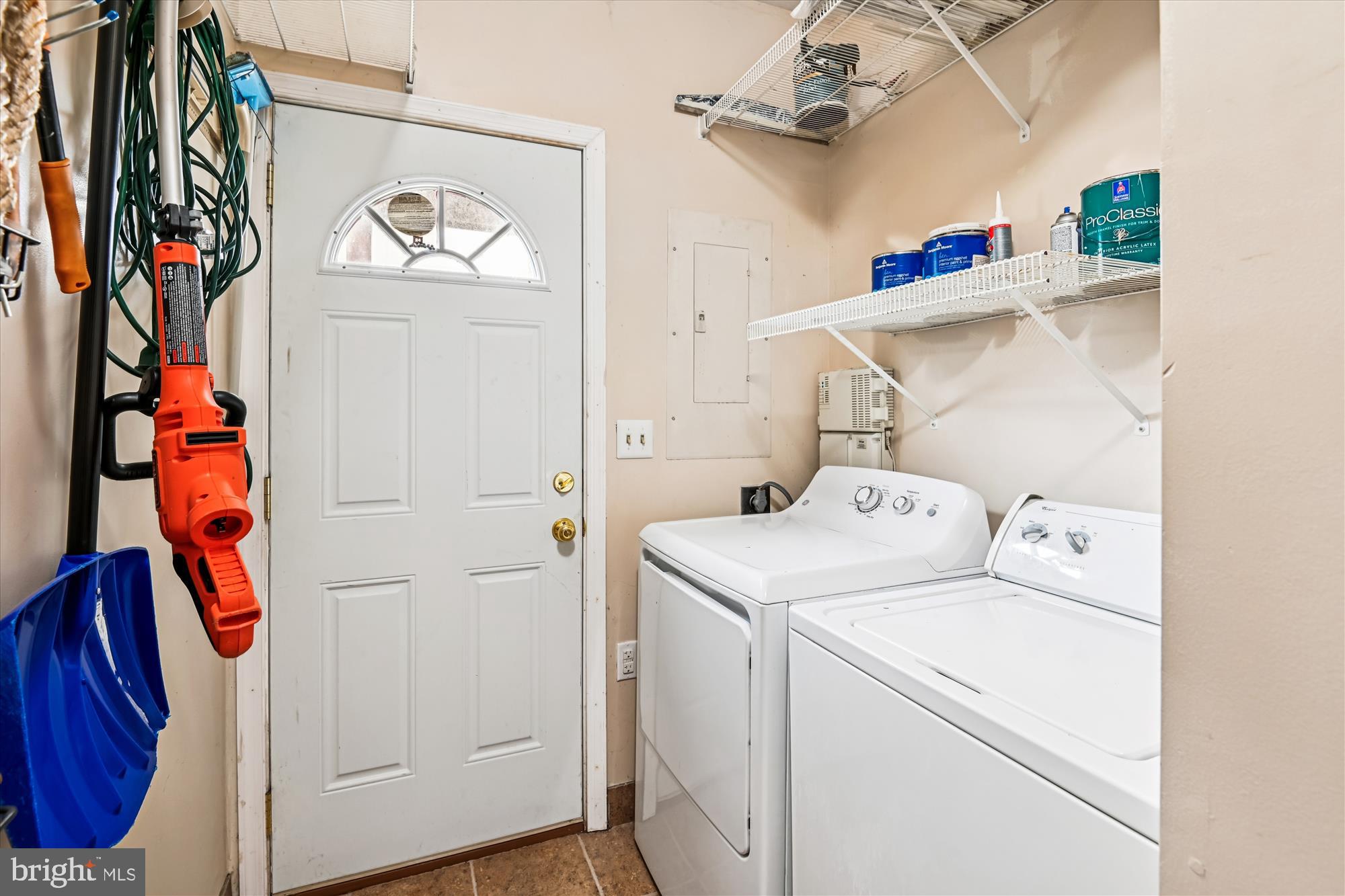 1105 SIMSBURY COURT