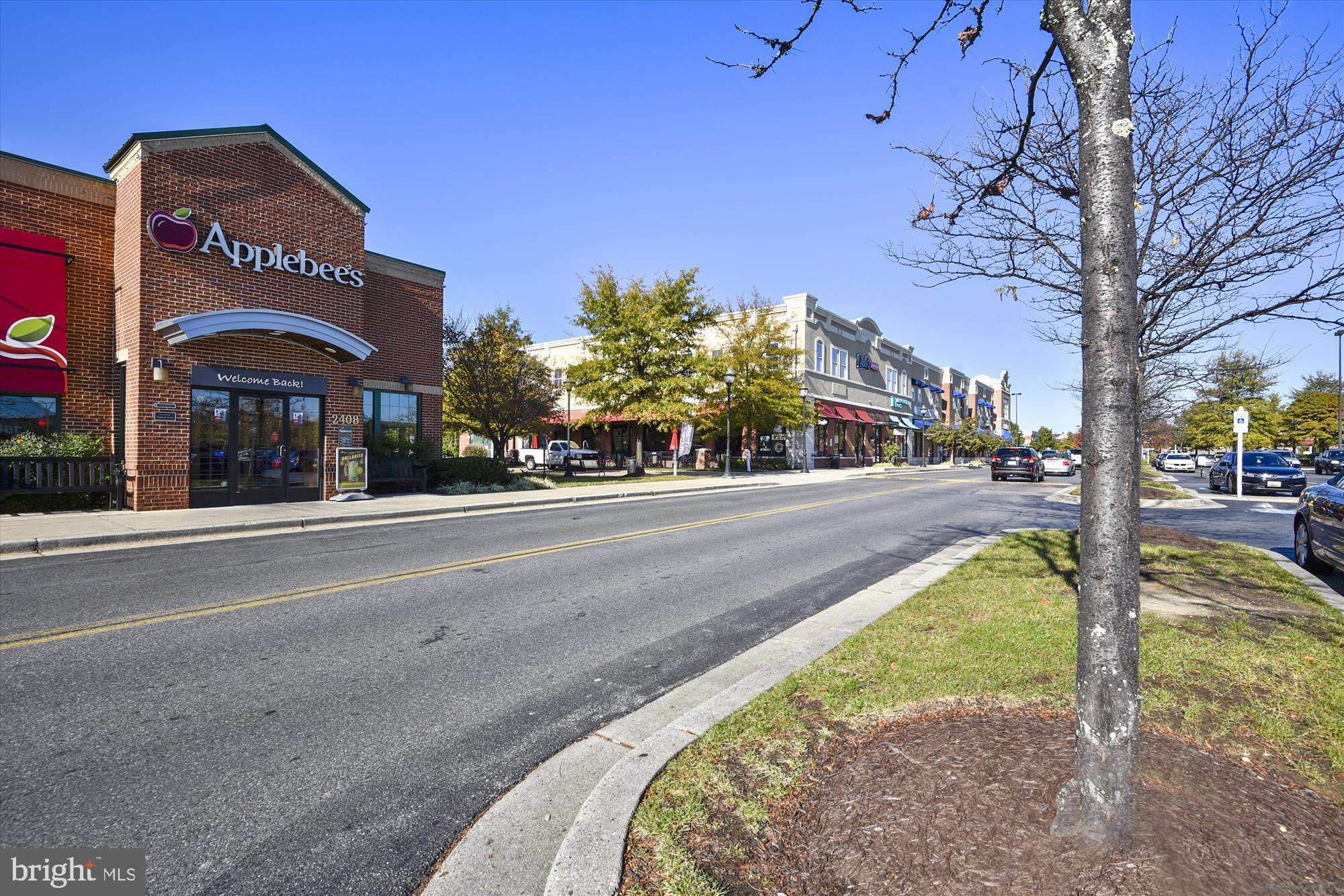 1105 SIMSBURY COURT