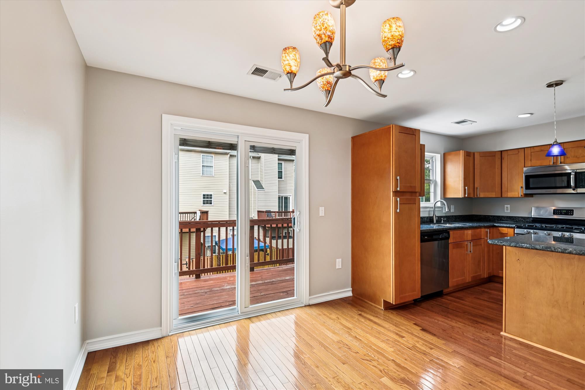 1105 SIMSBURY COURT