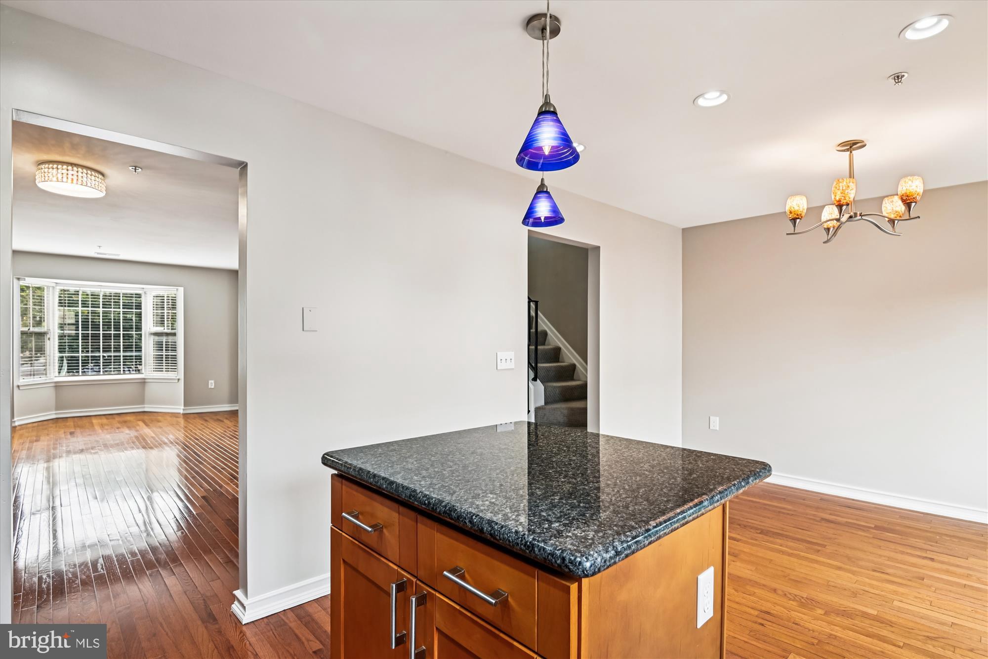 1105 SIMSBURY COURT
