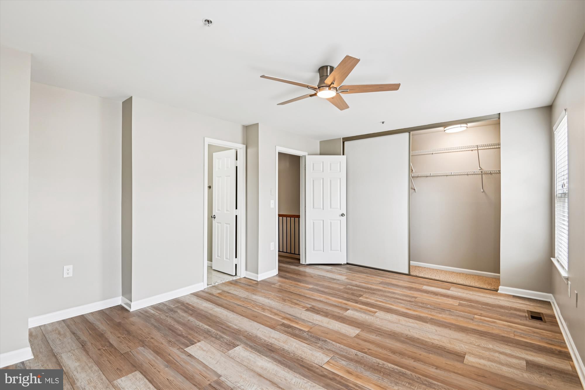 1105 SIMSBURY COURT