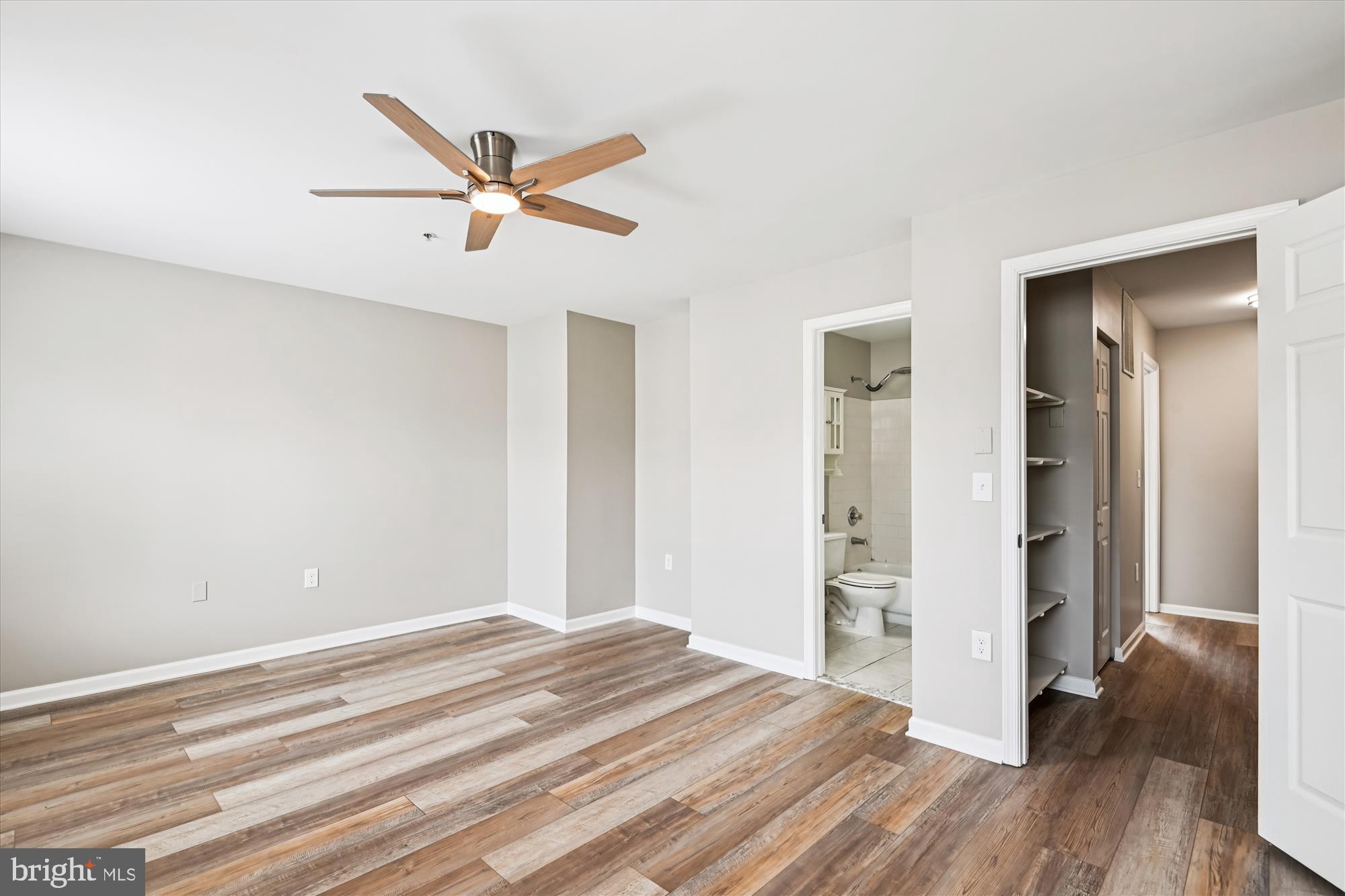 1105 SIMSBURY COURT