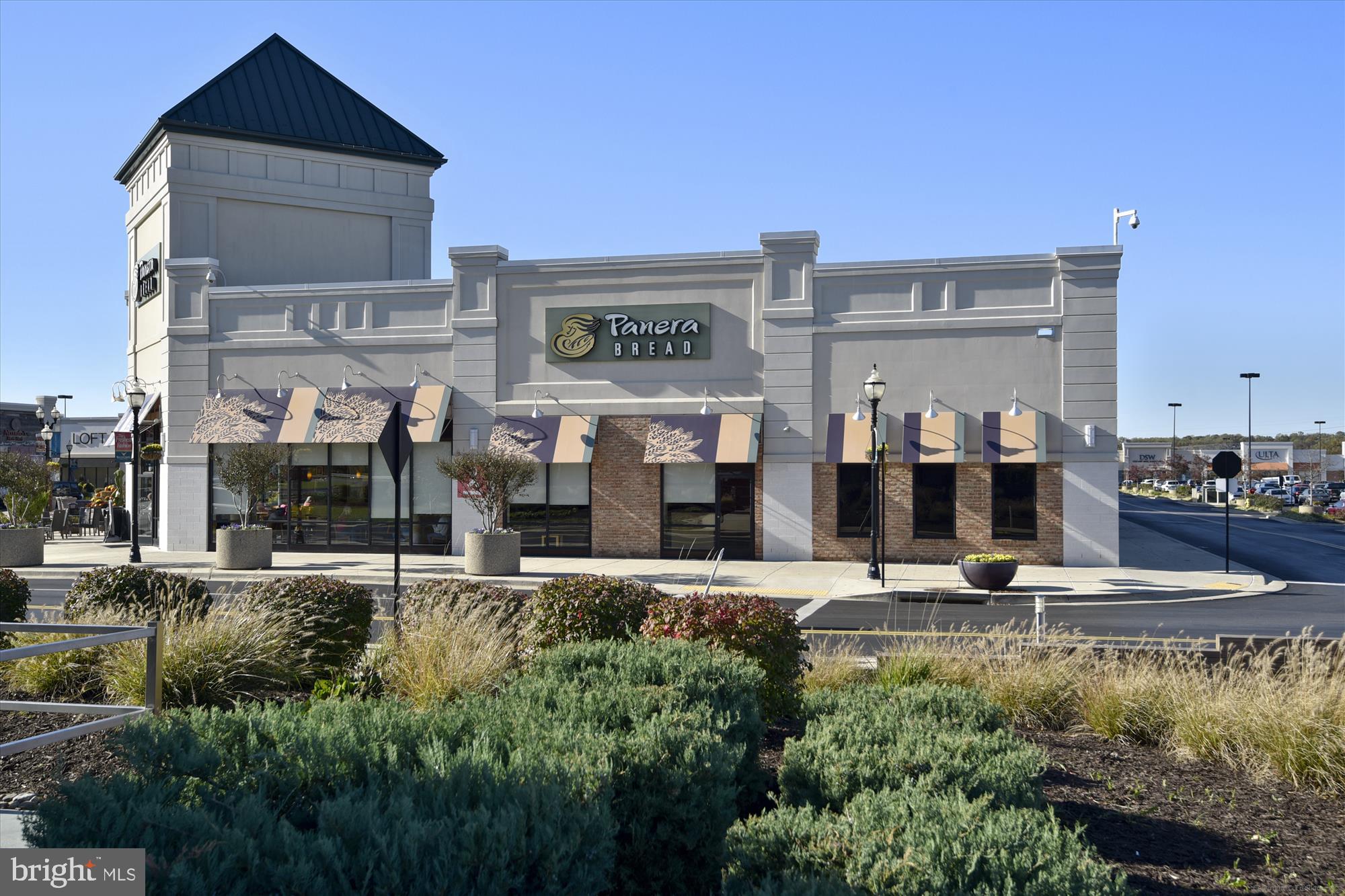 1105 SIMSBURY COURT