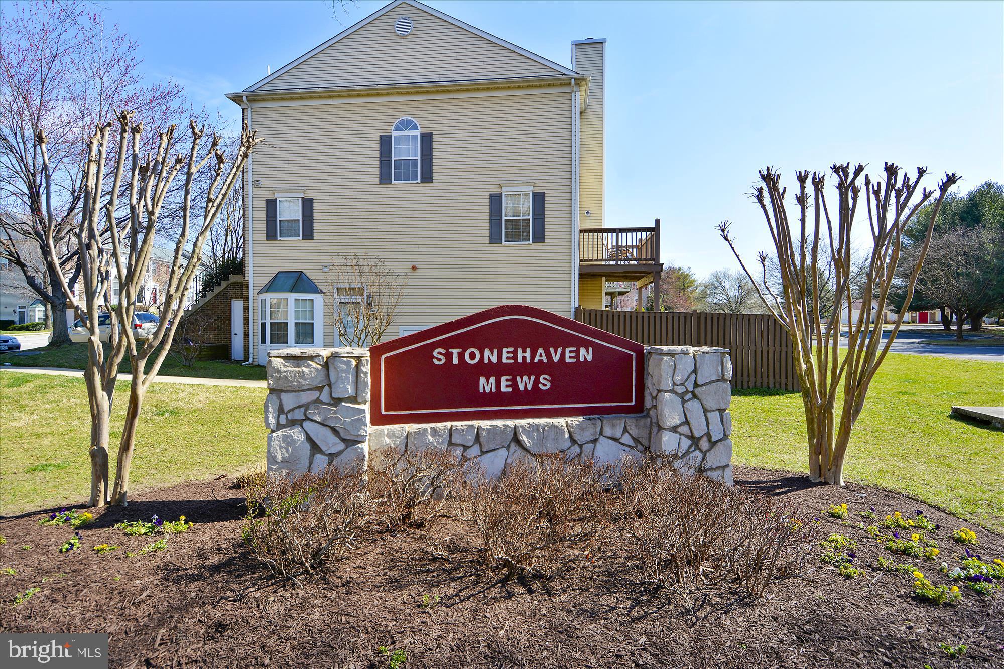1105 SIMSBURY COURT