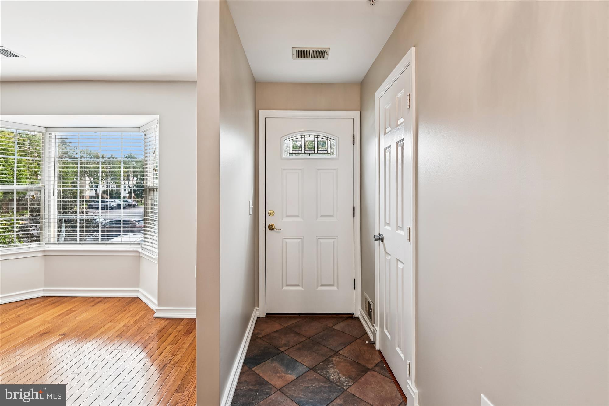 1105 SIMSBURY COURT