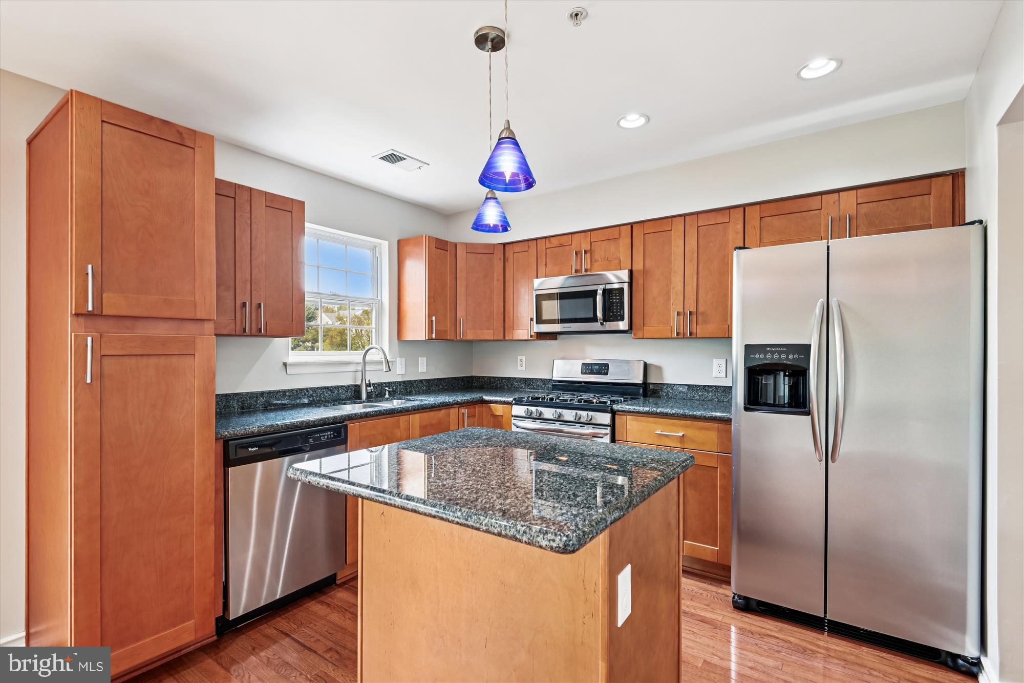 1105 SIMSBURY COURT