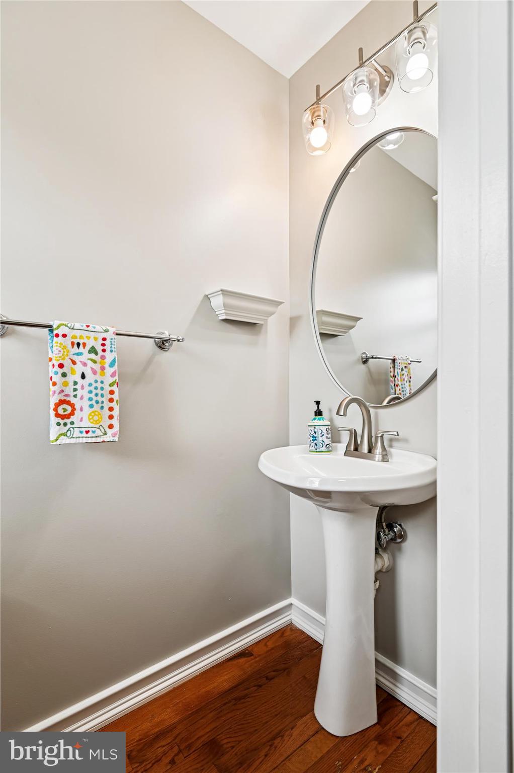 1105 SIMSBURY COURT