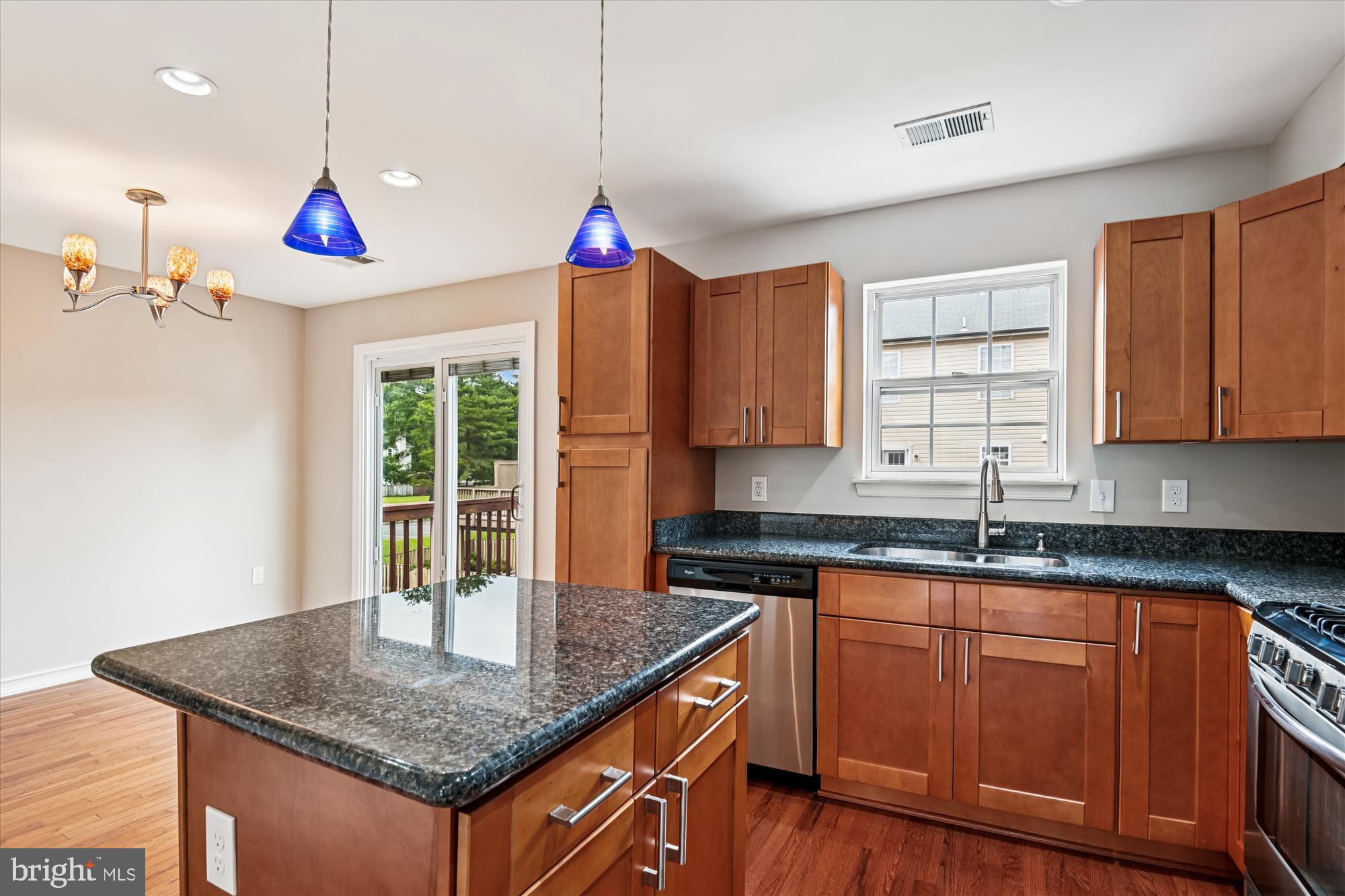 1105 SIMSBURY COURT