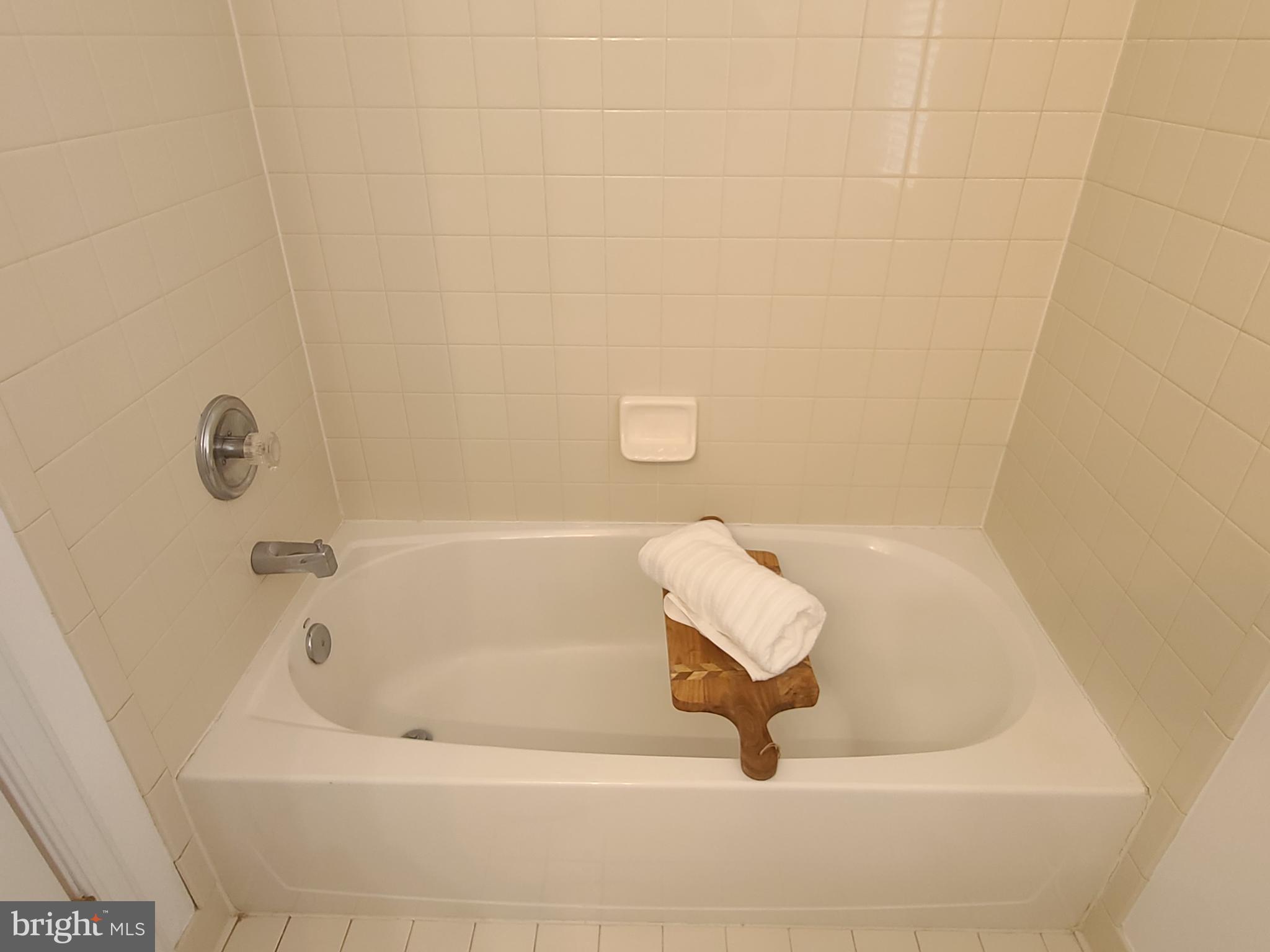 164 TILDEN WAY 164